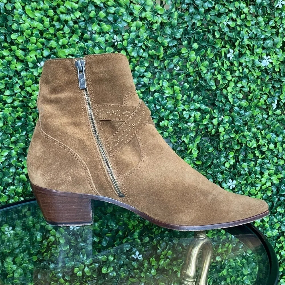 N-09 Frye Ellen Buckle Boots